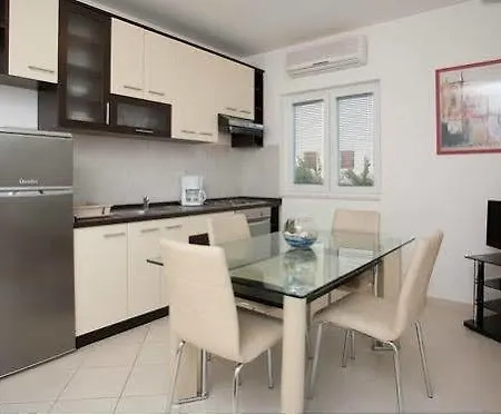 Hotell Vrbat Seget Vranjica